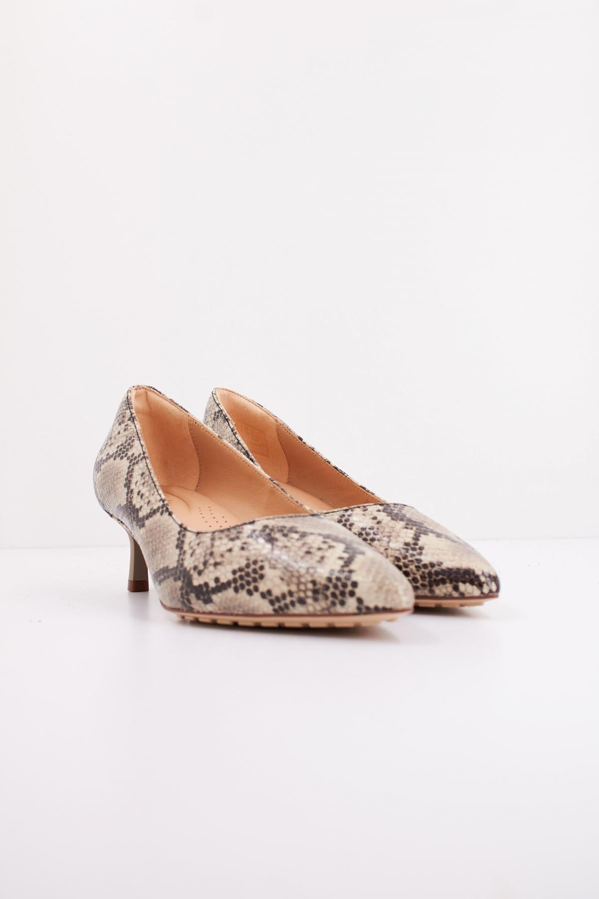 CLARKS ADELA COURT LEA en color ANIMAL PRINT  (2)