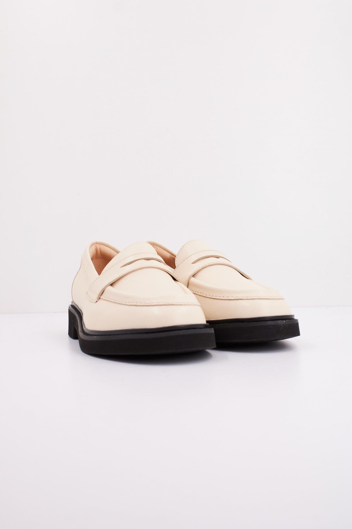 CLARKS SPLEND EDGE en color BEIS  (2)