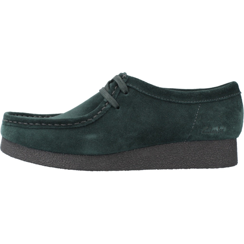 CLARKS  WALLABEE EVO SH  en color VERDE  (2)