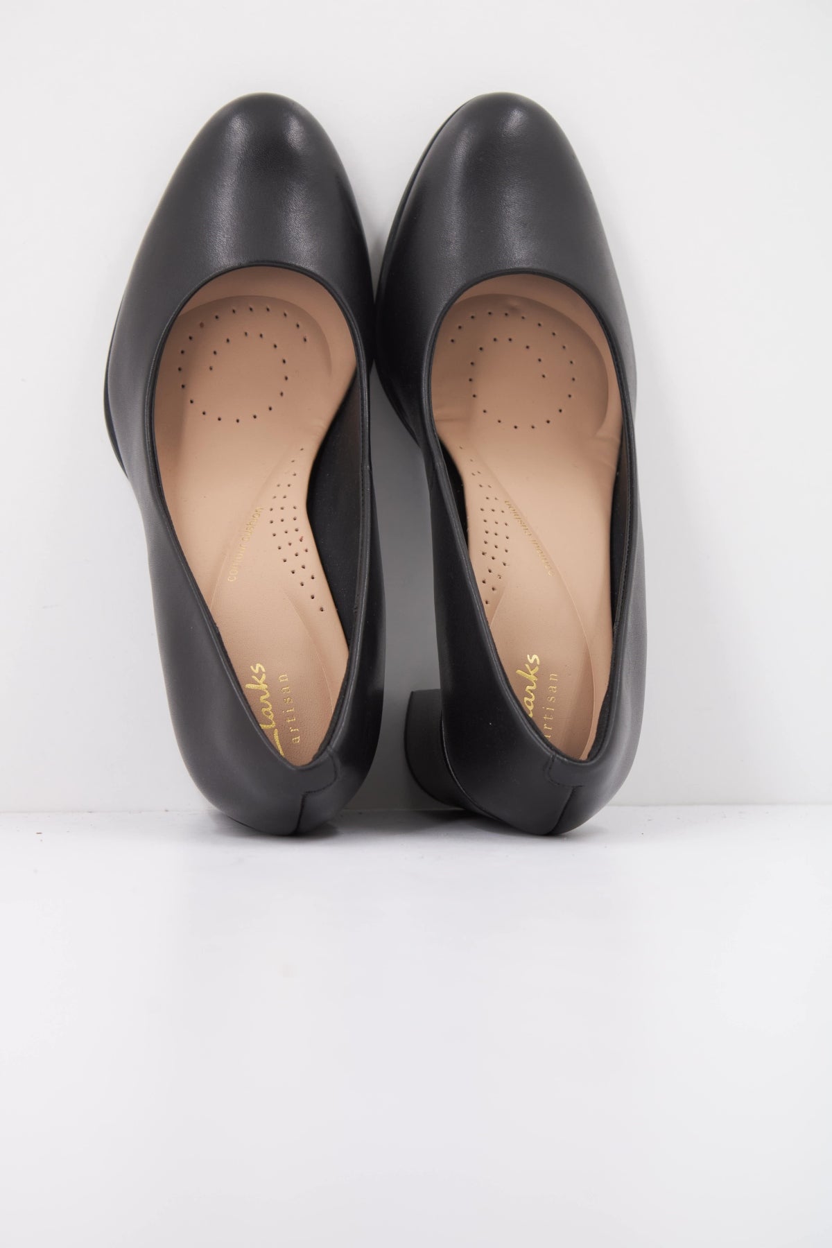 CLARKS FREVA COURT en color NEGRO  (3)