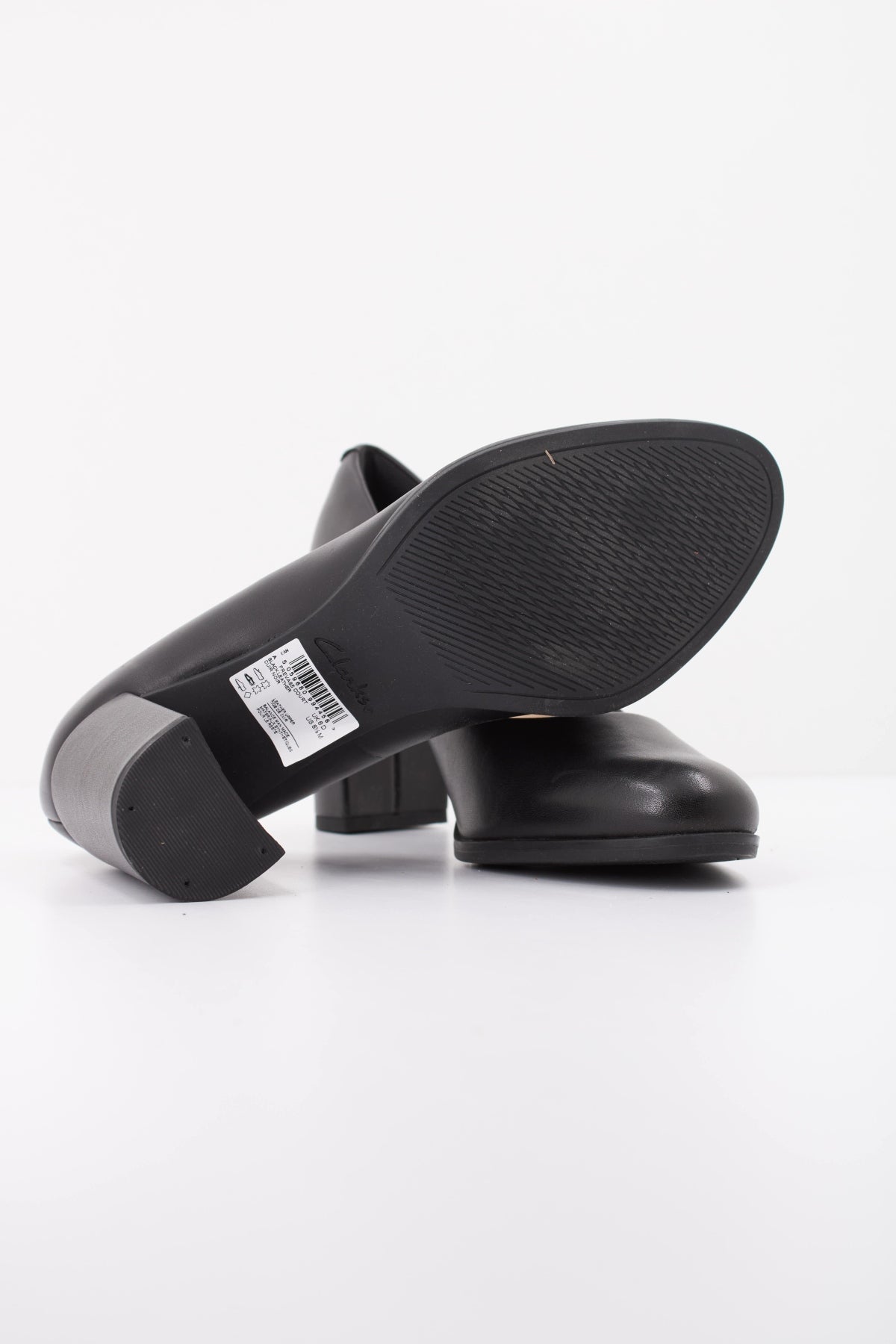 CLARKS FREVA COURT en color NEGRO  (5)