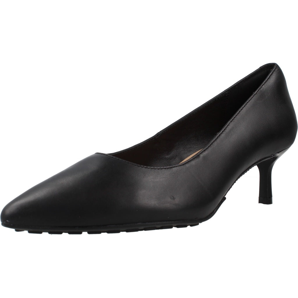 CLARKS ADELA COURT en color NEGRO  (1)