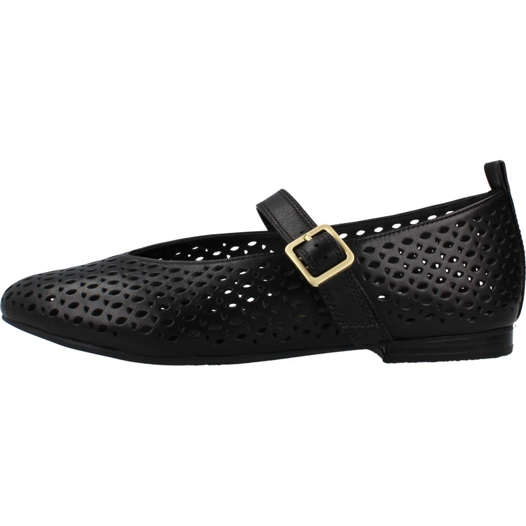 CLARKS FAWNA JANE en color NEGRO  (2)