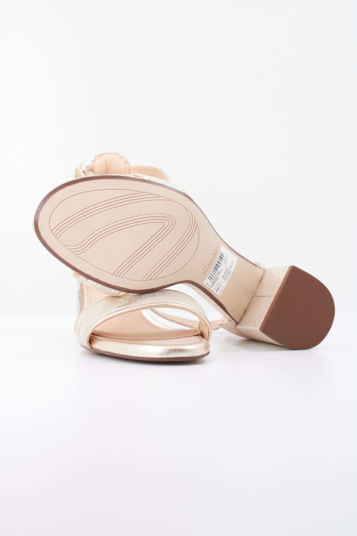 CLARKS EZORIA MAE en color ORO  (5)