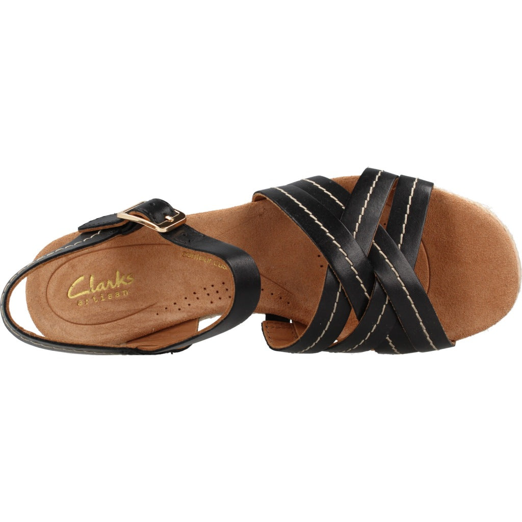 CLARKS SABINA STRAP en color NEGRO  (7)