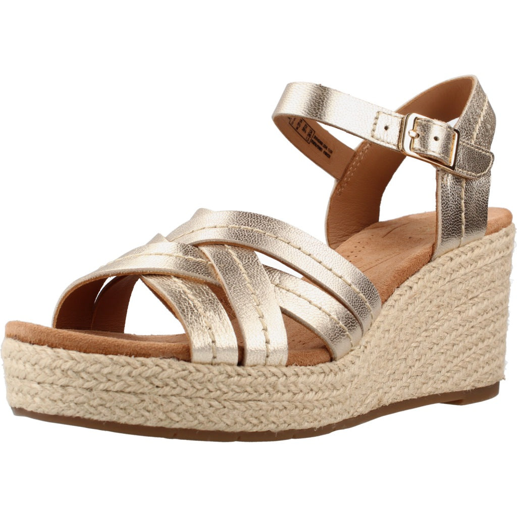CLARKS SABINA STRAP en color ORO  (1)