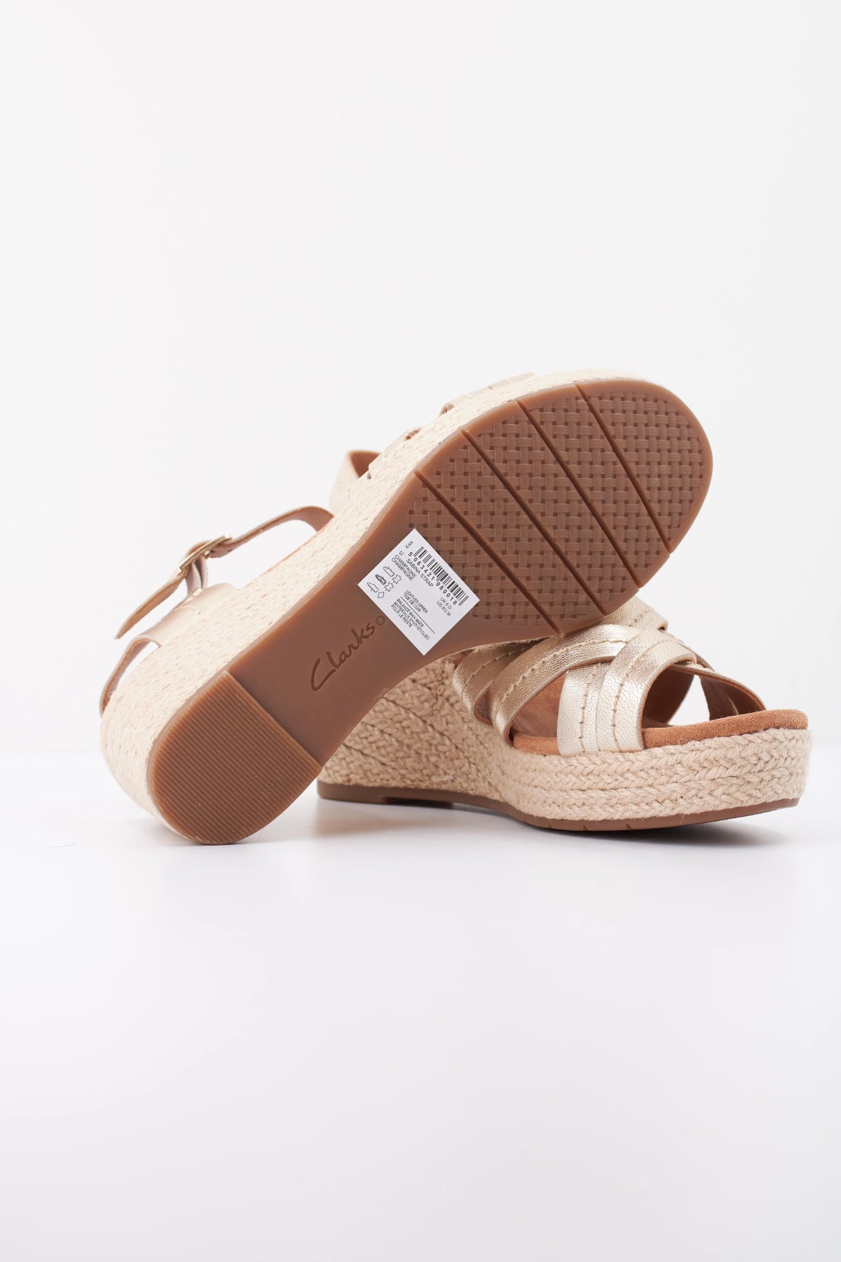 CLARKS SABINA STRAP en color ORO  (5)
