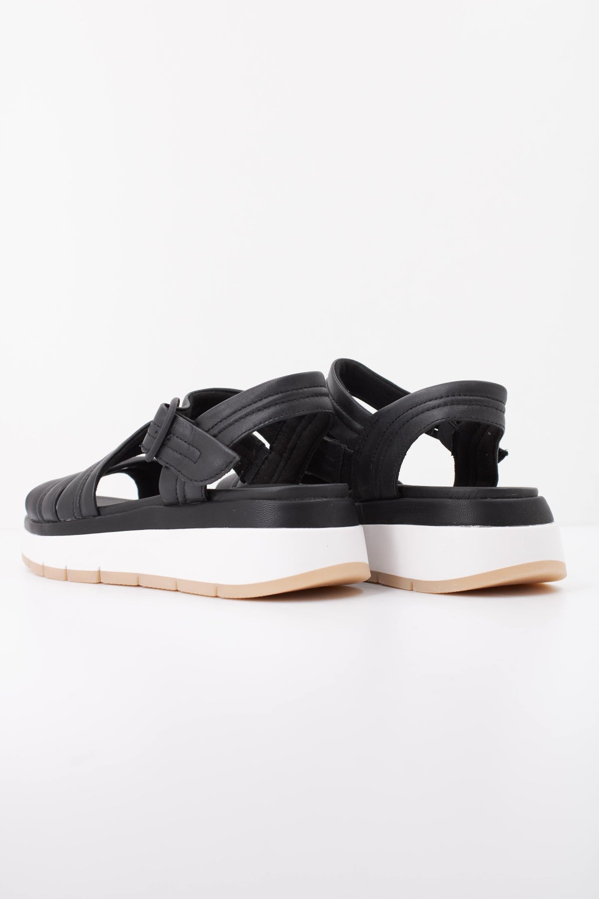 CLARKS TUSCAN STRAP en color NEGRO  (4)