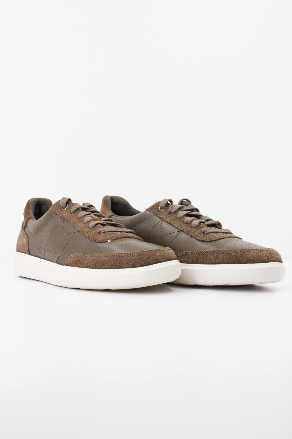 CLARKS BRODIN LO en color VERDE  (2)