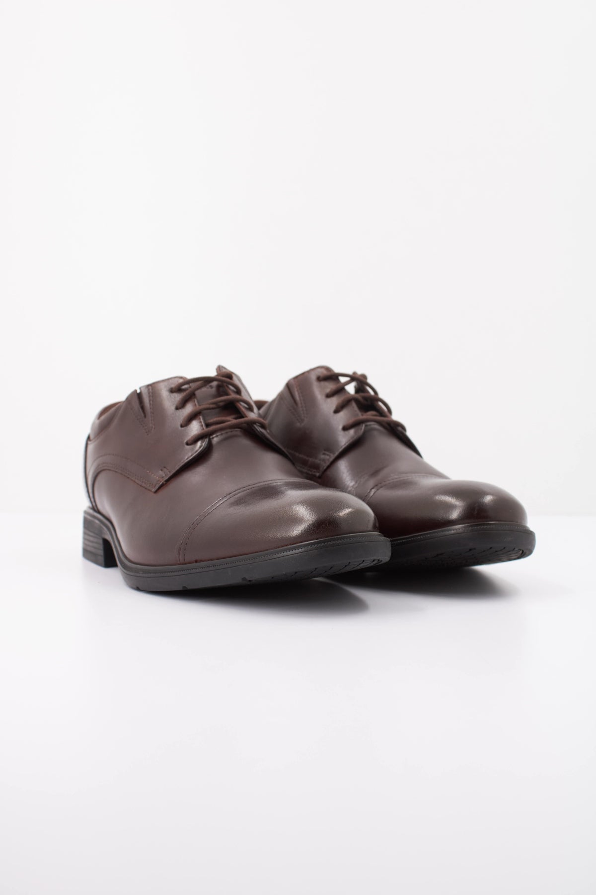 CLARKS  en color MARRON  (2)
