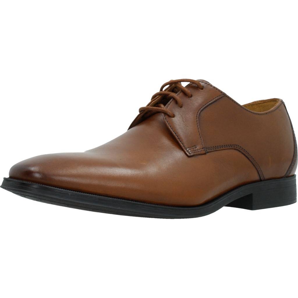 CLARKS GILMAN LACE en color MARRON  (1)