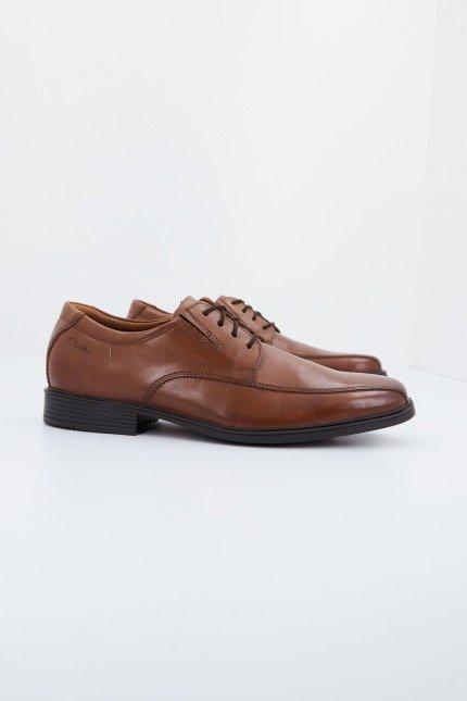 CLARKS TILDEN WALK en color MARRON  (2)