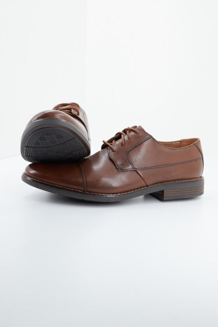 CLARKS  BECKEN CAP en color MARRON  (4)