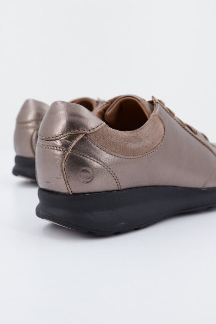 CLARKS UN ADORN LACE en color BRONCE  (3)
