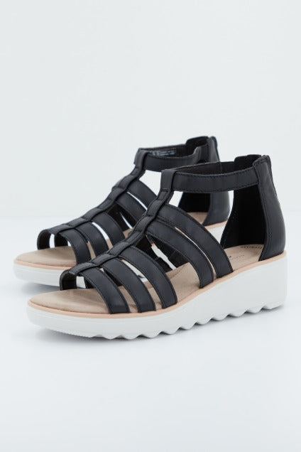 CLARKS JILLIAN NINA en color NEGRO  (1)