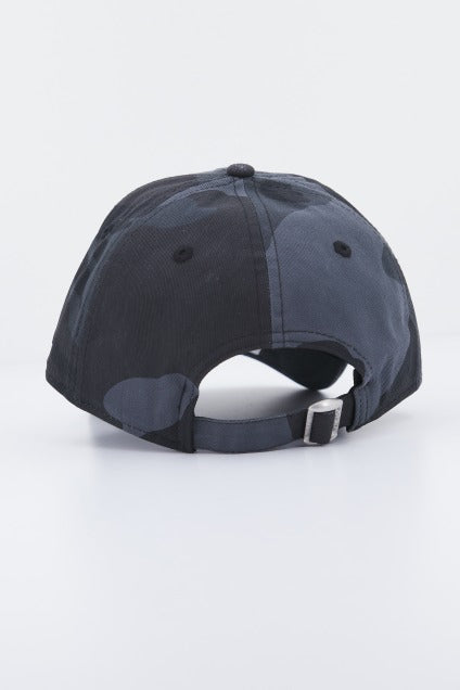 NEW ERA LEAGUE ESSENTIAL  NEYYA en color GRIS  (3)