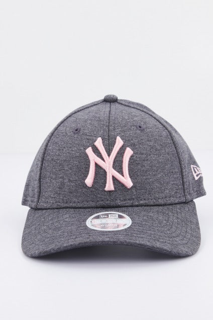 NEW ERA TECH JERSEY FORTY  en color GRIS  (1)