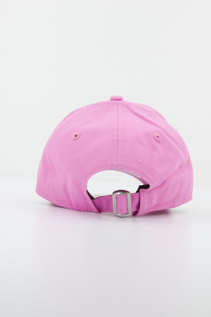 NEW ERA  WMNS LEAGUE ESS FORTY NEY en color ROSA  (3)