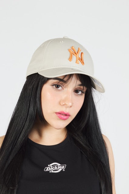 NEW ERA LEAGUE ESSENTIAL FORTY NE en color BEIS  (5)