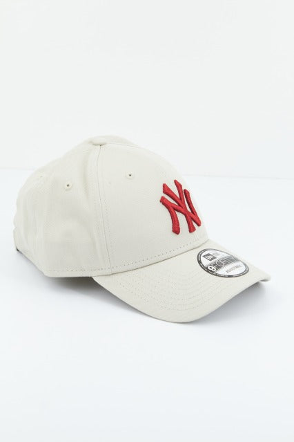 NEW ERA LEAGUE ESSENTIAL FORTY en color BEIS  (2)
