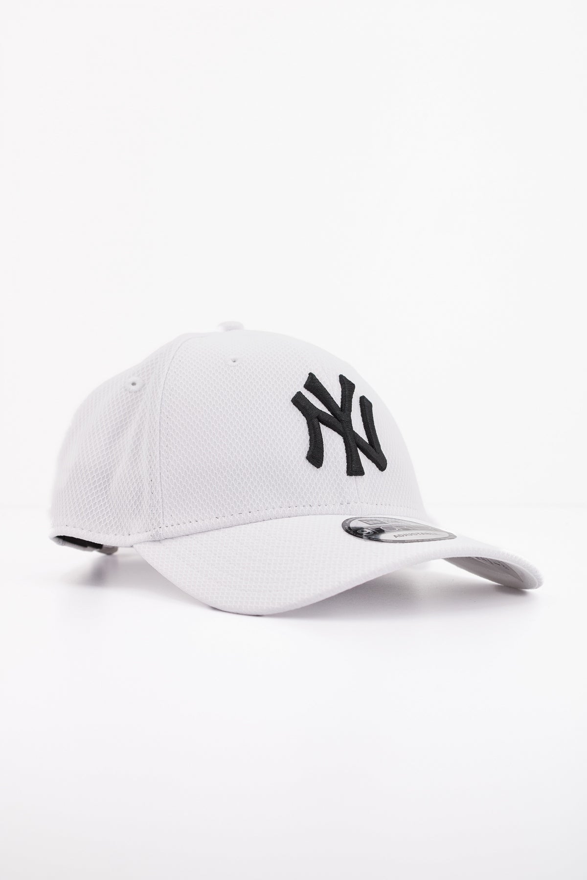 NEW ERA  DIAMND ERA ESS en color BLANCO  (2)