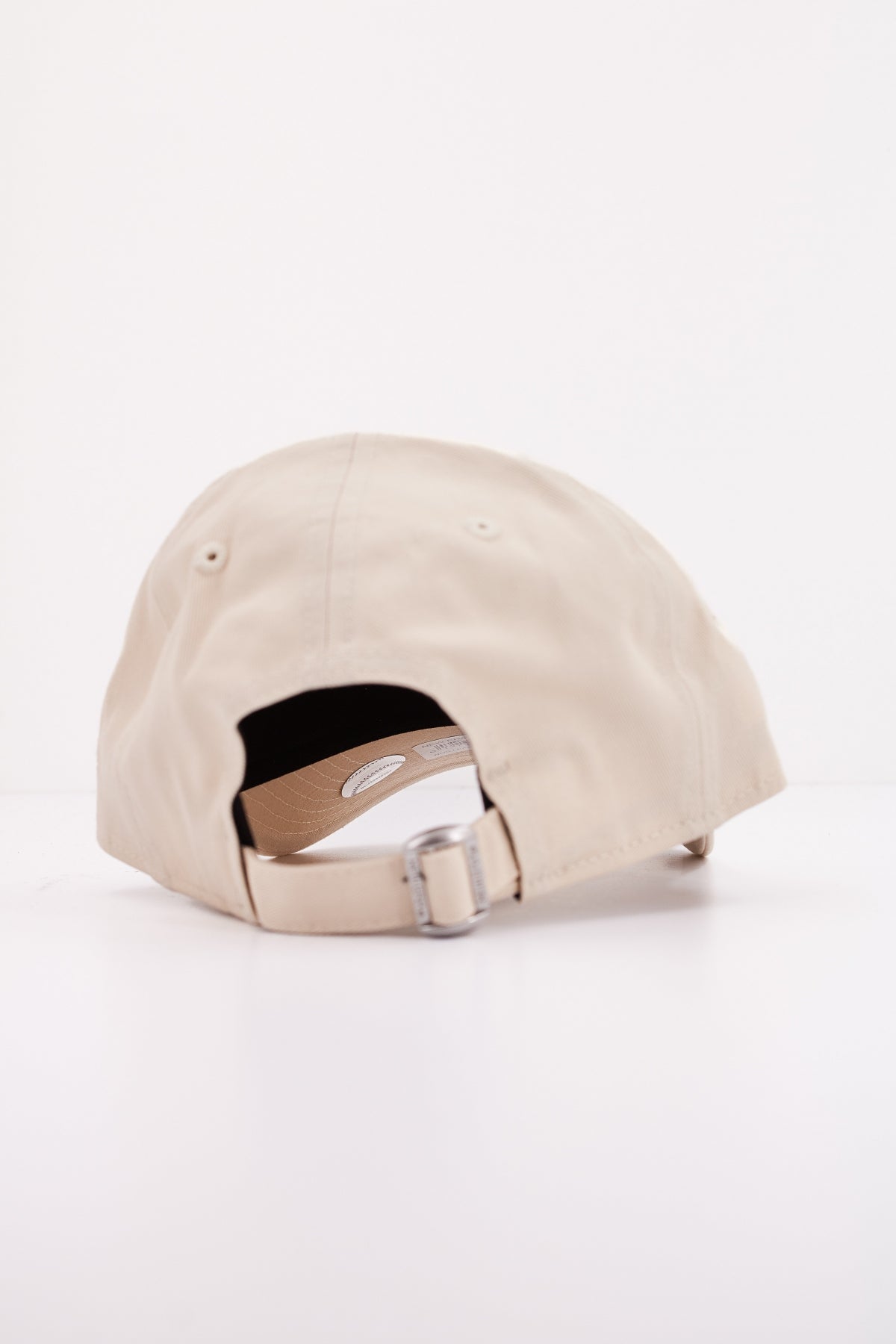 NEW ERA NOS LEAGUE ESS en color BEIS  (3)