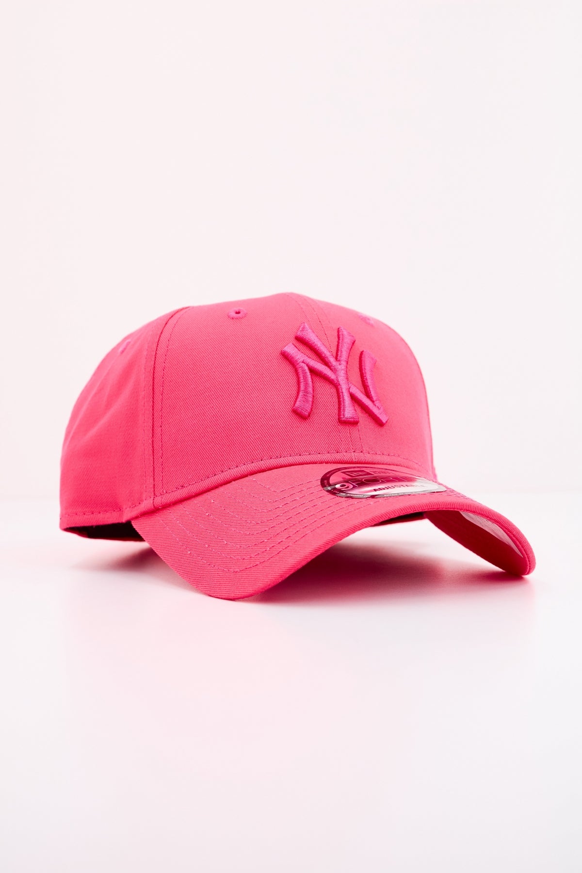 NEW ERA  NEW YORK YANKEES en color ROSA  (2)