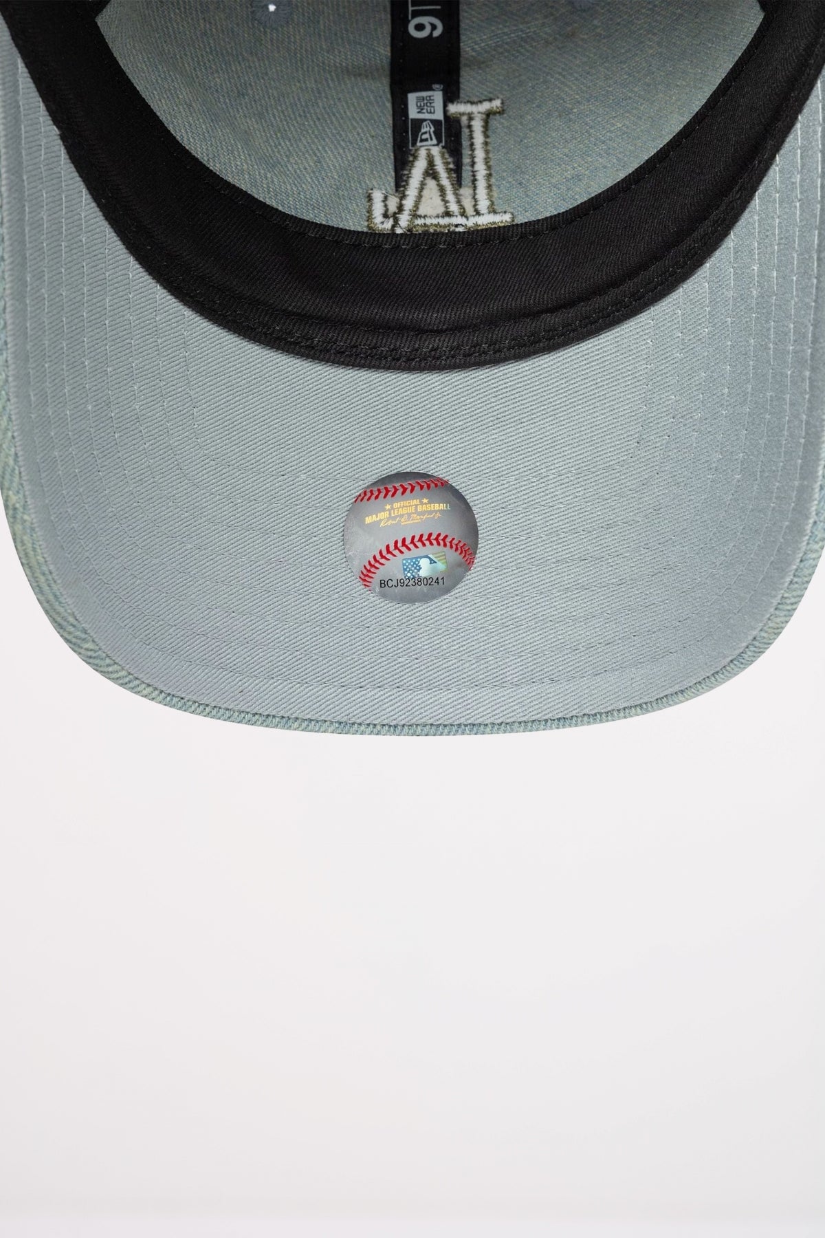 NEW ERA LA DODGERS WOMENS MLB DENIM PASTEL BLUE TWENTY ADJUSTABLE CAP en color AZUL  (5)