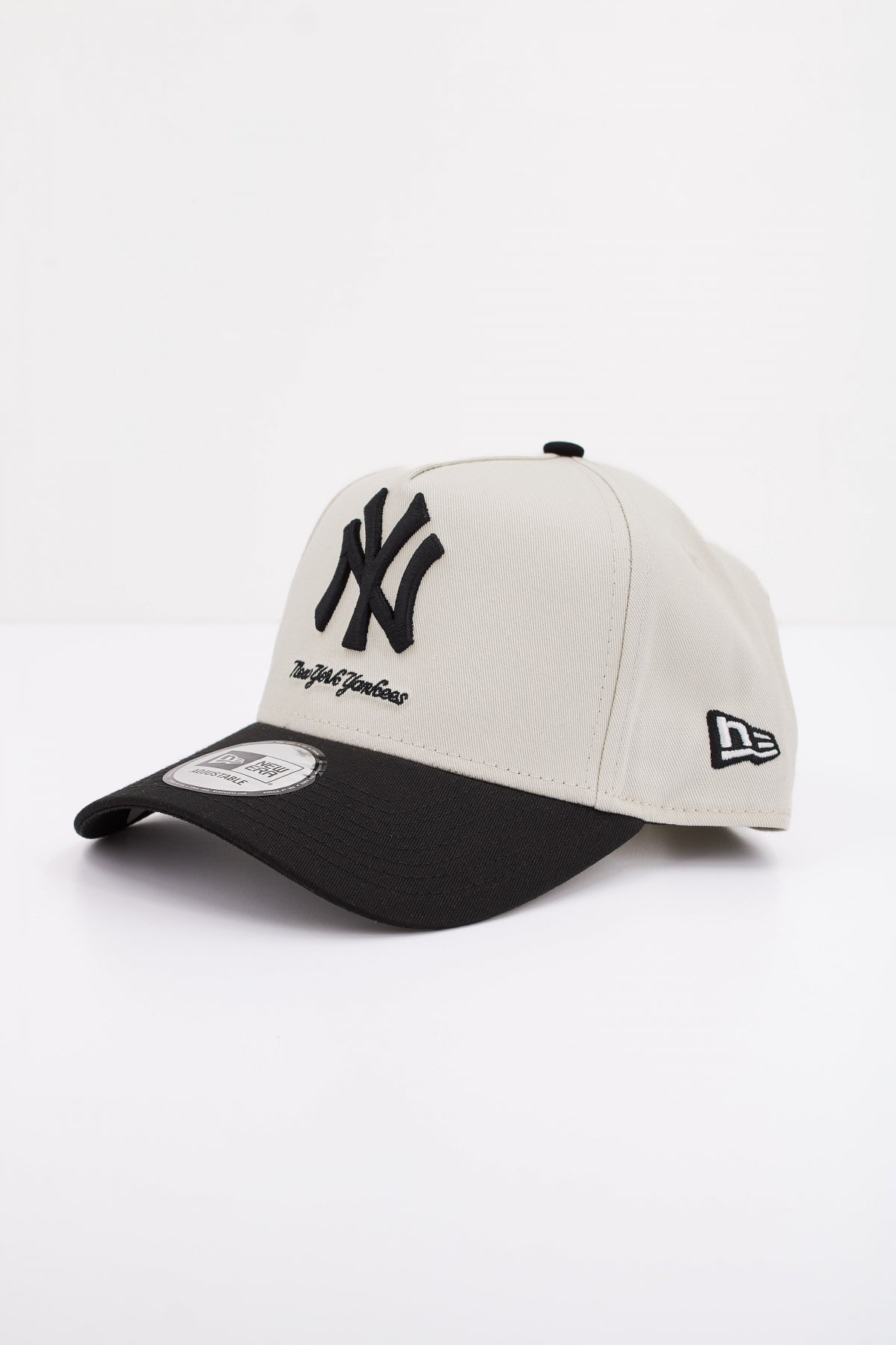 NEW ERA  en color BLANCO  (1)