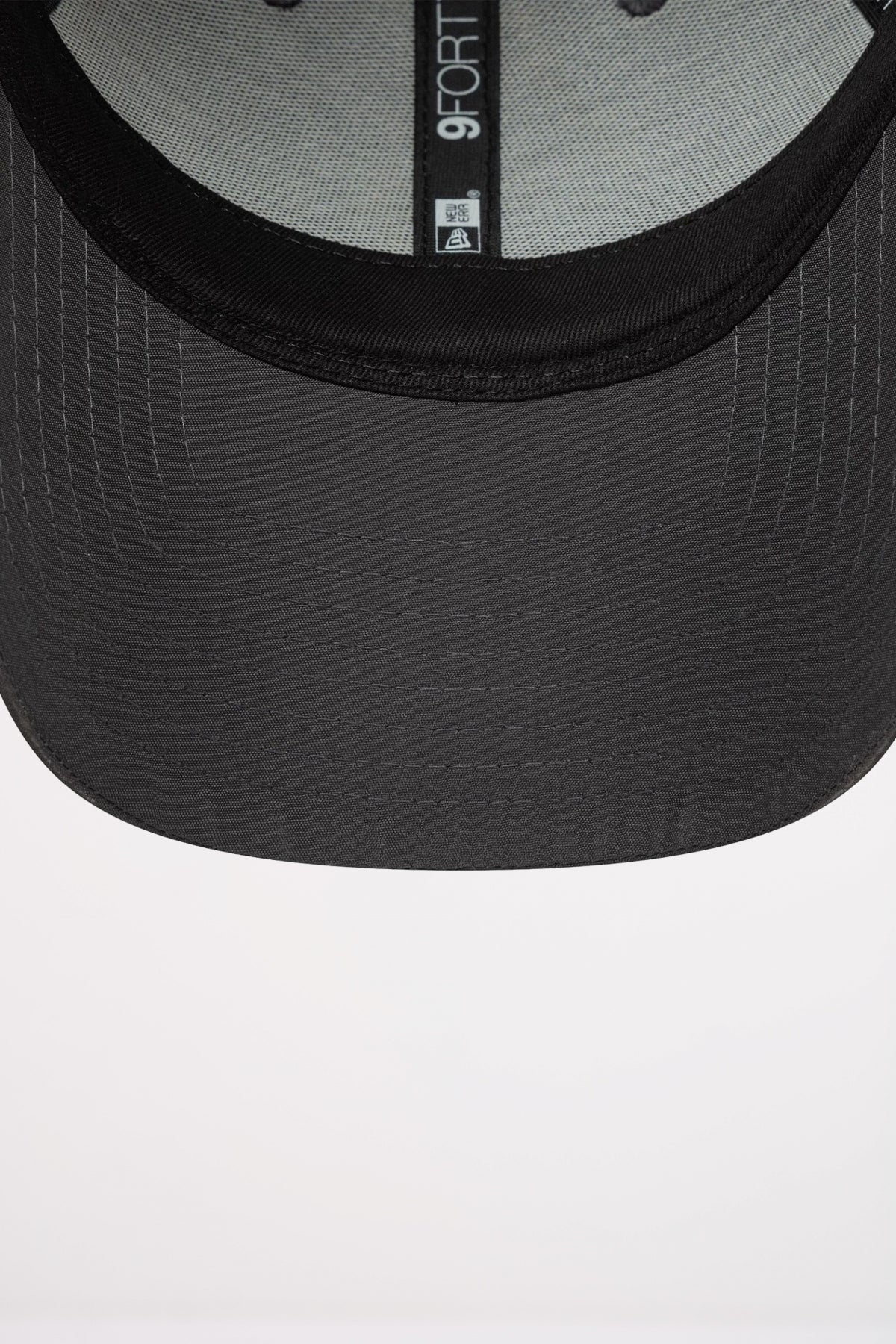NEW ERA NEW YORK YANKEES MLB FLAWLESS FORTY en color GRIS  (4)