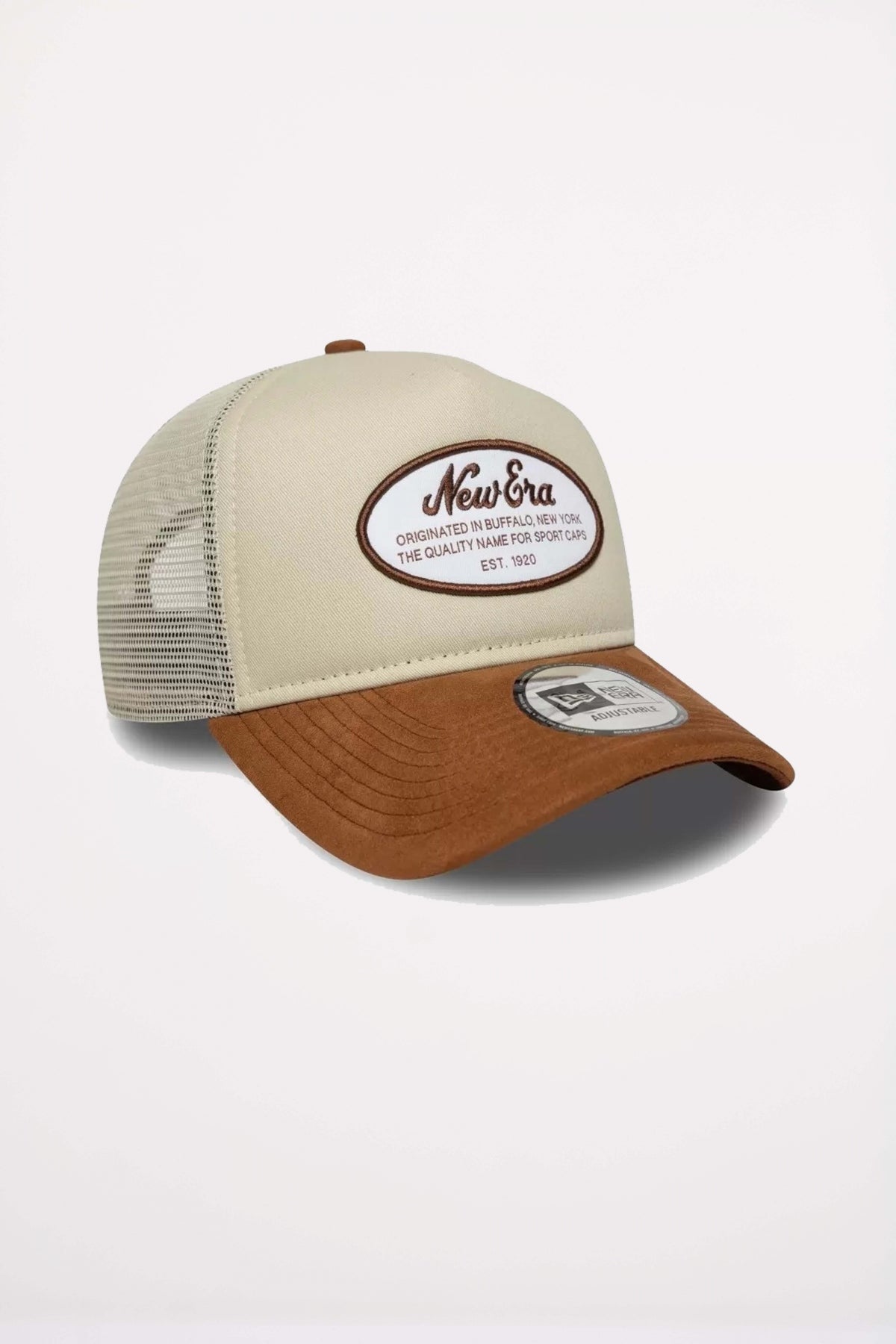 NEW ERA CASQUETTE OVAL PATCH SUEDE TRUCKER en color BEIS  (3)