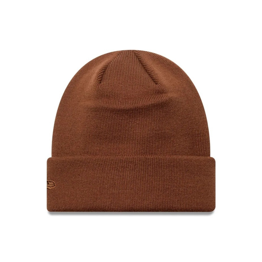 NEW ERA LEAGUE ESSENTIAL BEANIE en color MARRON  (4)