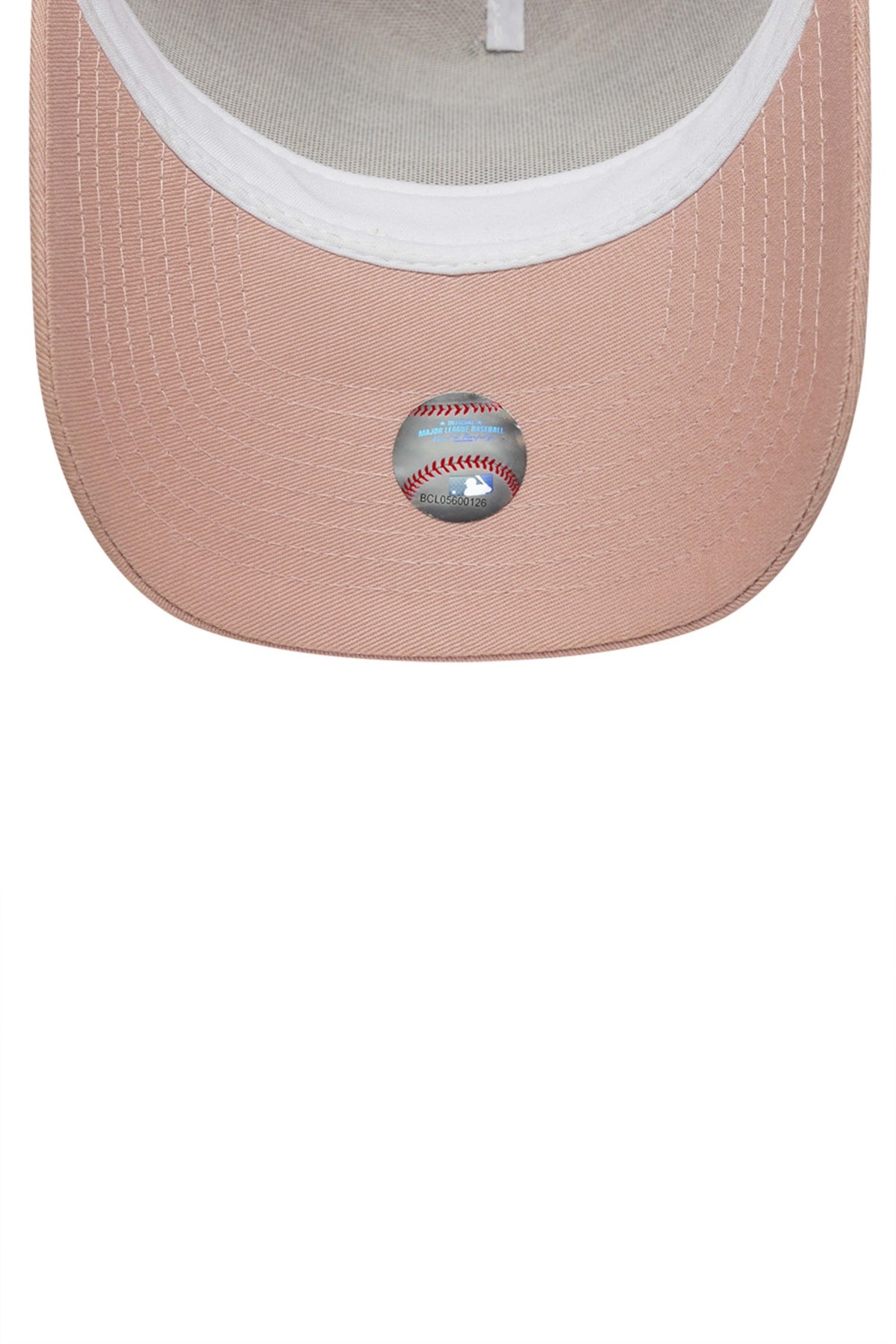 NEW ERA OUTLINE EF TRUCKER NEYYAN  PKRWHI en color ROSA  (4)