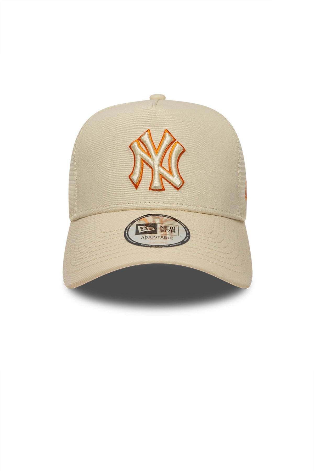 NEW ERA OUTLINE EF TRUCKER  en color BEIS  (1)