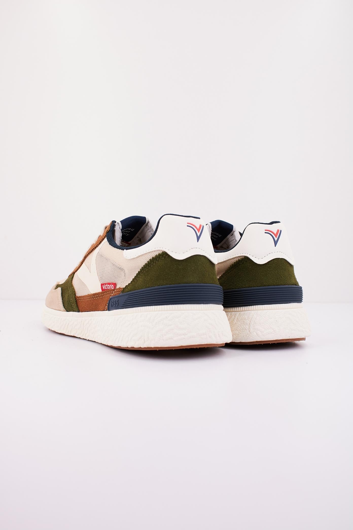VICTORIA ANIMA - SPORT RETRO en color MARRON  (3)