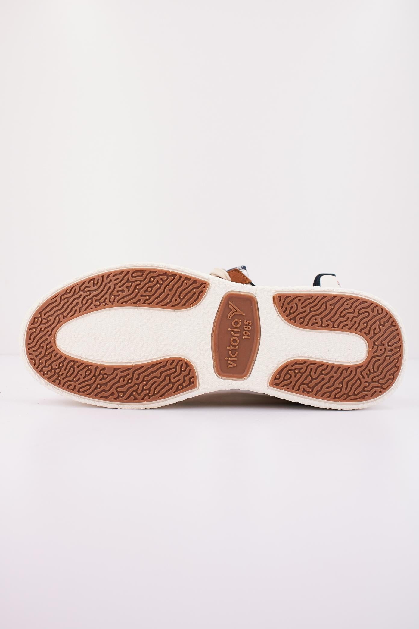VICTORIA ANIMA - SPORT RETRO en color MARRON  (4)