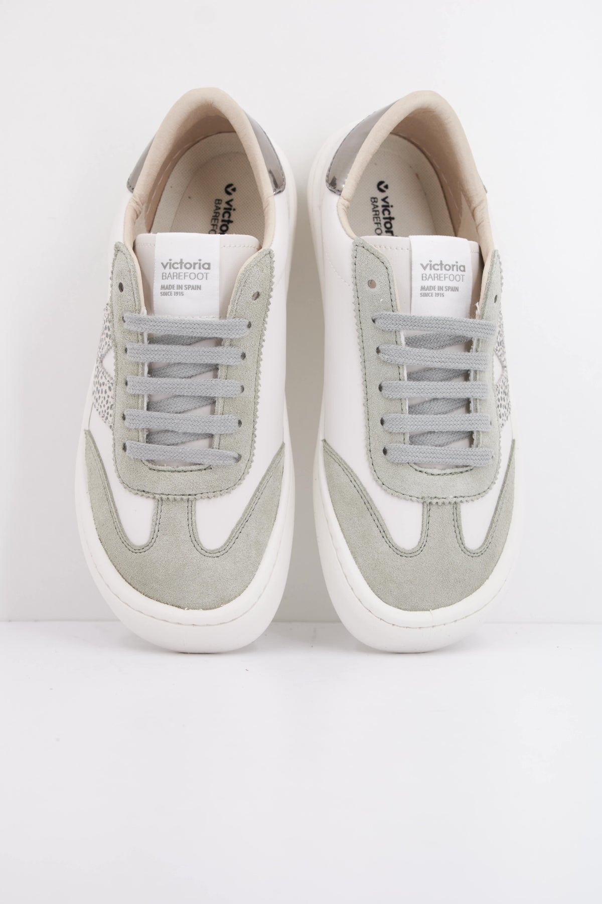 VICTORIA OLMO BAREFOOT EFECTO PIEL en color VERDE  (3)