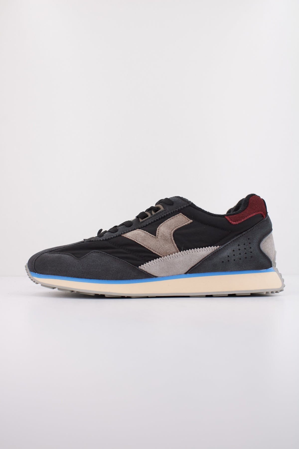 VICTORIA ROOT WASHED en color NEGRO  (1)