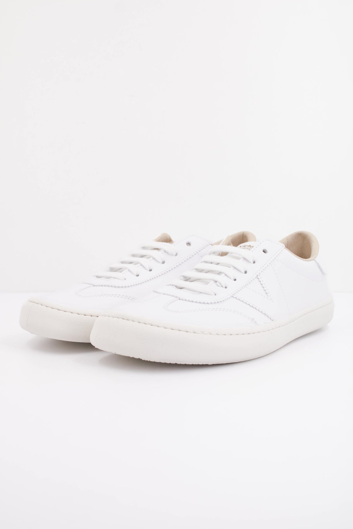 VICTORIA OLMO BAREFOOT EFECTO PIEL en color BLANCO  (2)