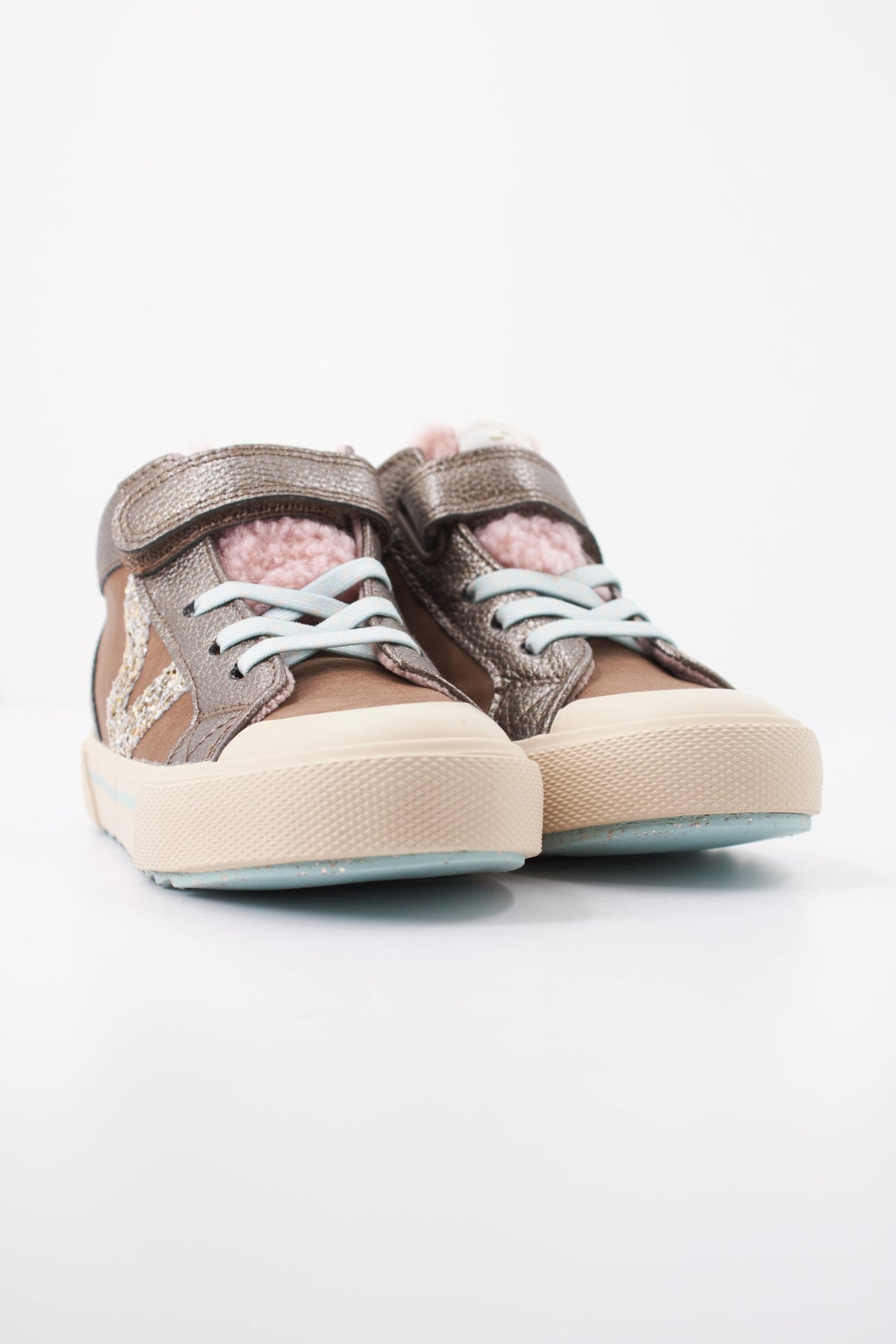 VICTORIA V BOTIN CORDONES en color MARRON  (2)