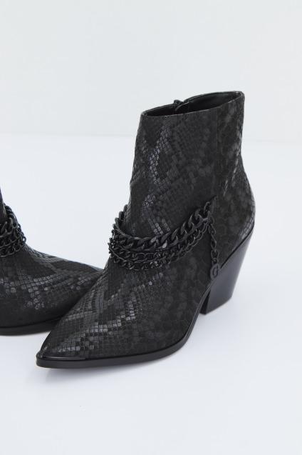 GUESS PATZIY en color NEGRO  (2)