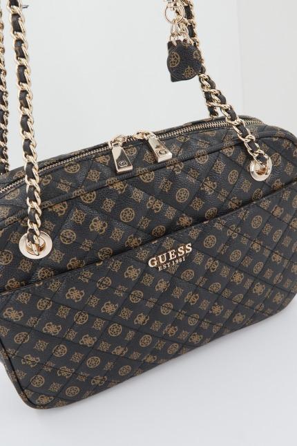GUESS HWPG   en color MARRON  (3)