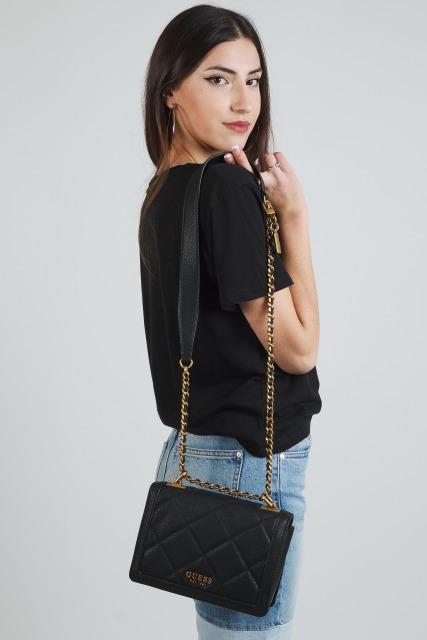 GUESS HWQB  ABEY XBODY FLAP en color NEGRO  (5)