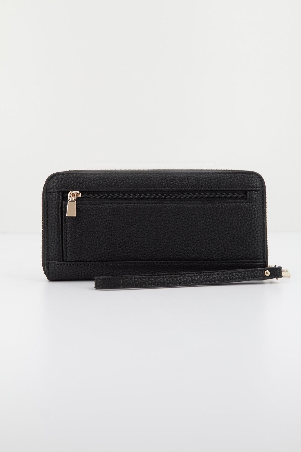 GUESS ECO BRENTON SLG ZIP en color NEGRO  (2)