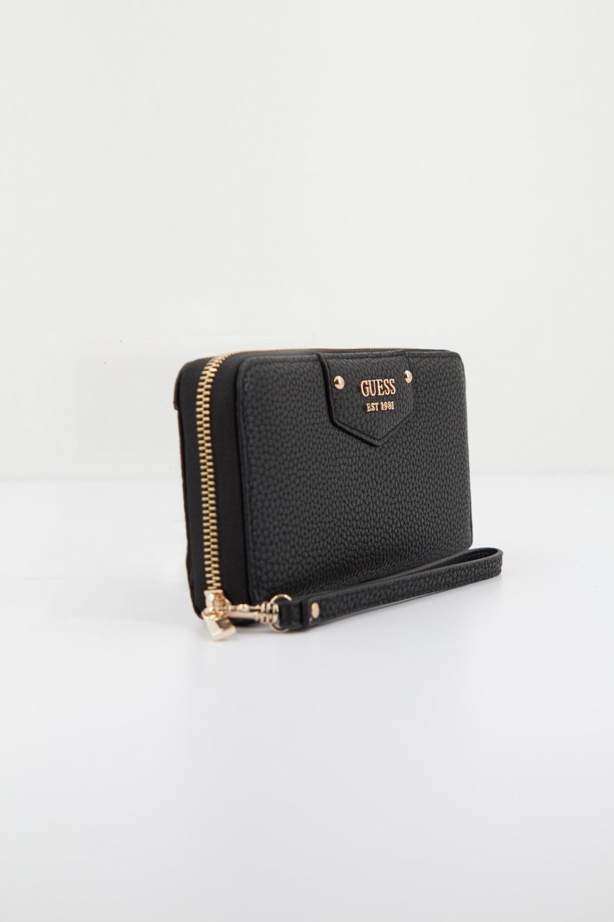 GUESS ECO BRENTON SLG ZIP en color NEGRO  (3)