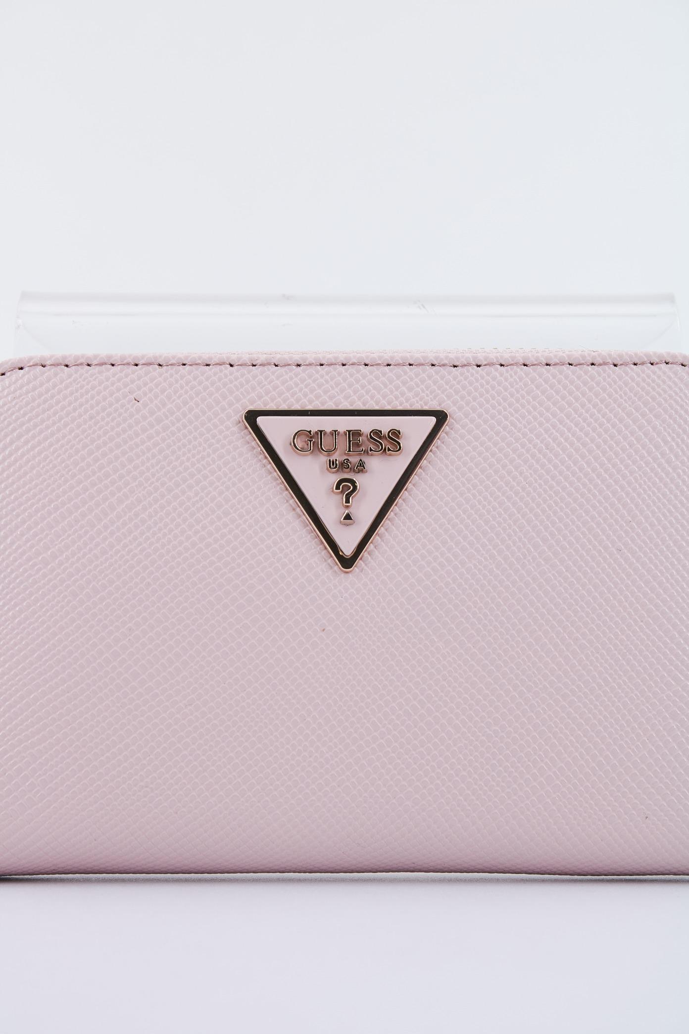 GUESS LAUREL SLG MEDIUM ZIP en color ROSA  (4)