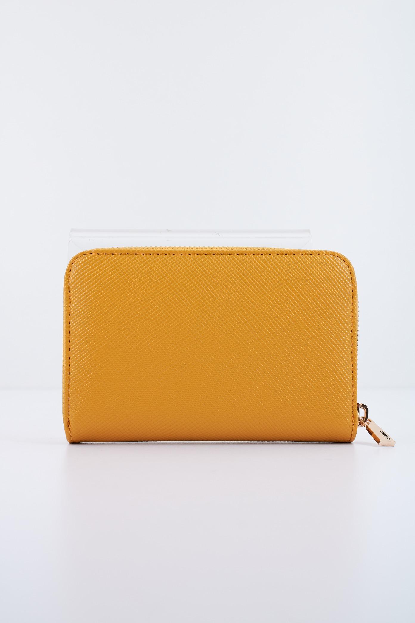 GUESS LAUREL SLG MEDIUM ZIP en color AMARILLO  (2)