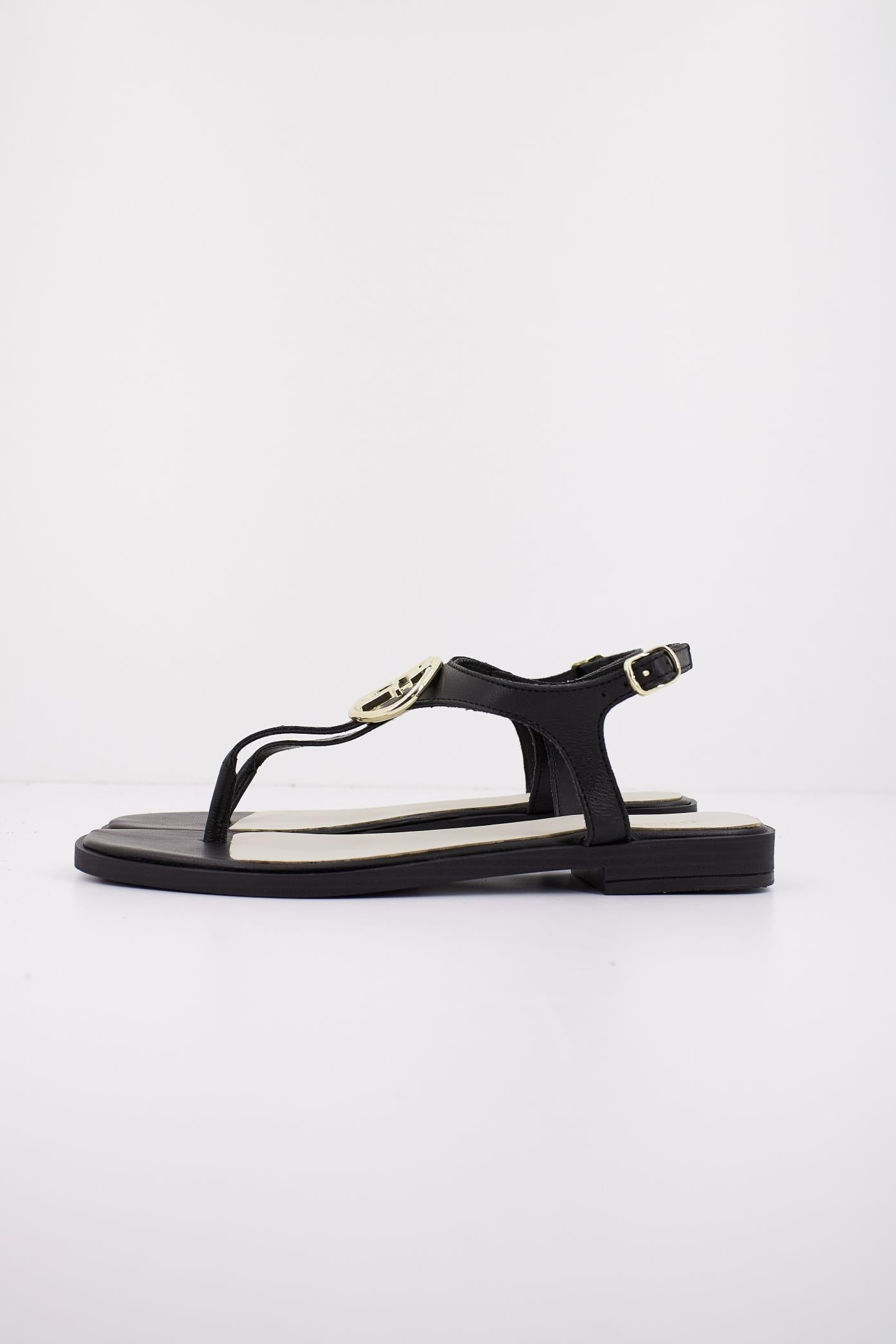 GUESS FLJMIR en color NEGRO  (1)