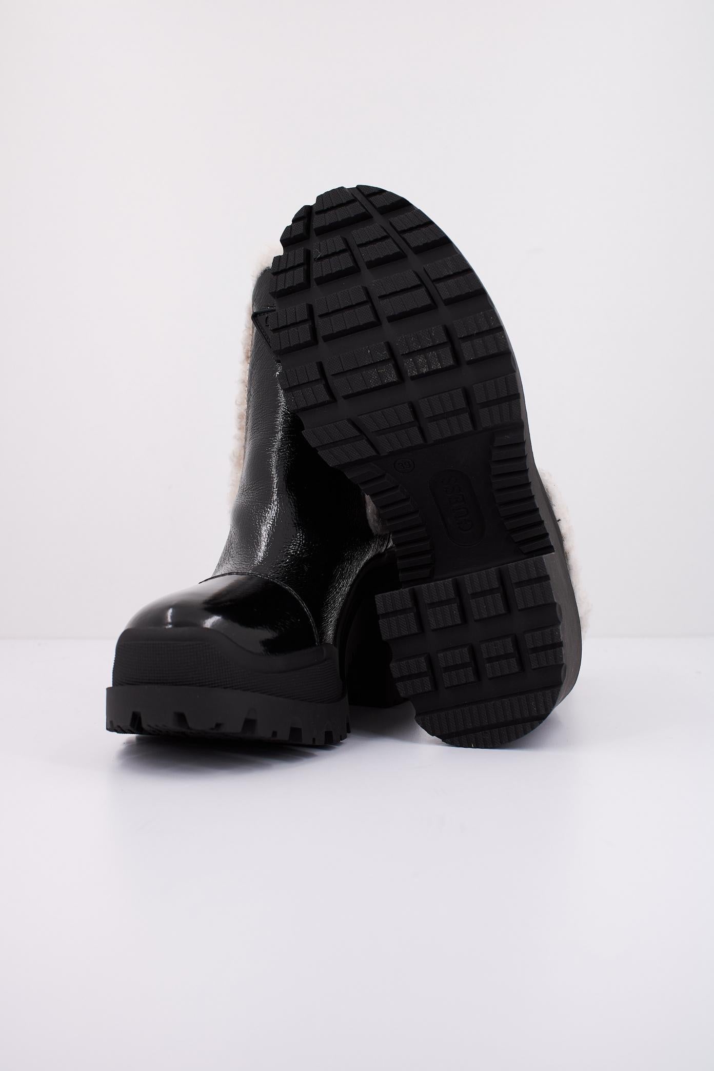 GUESS FLFIV PAF en color NEGRO  (5)