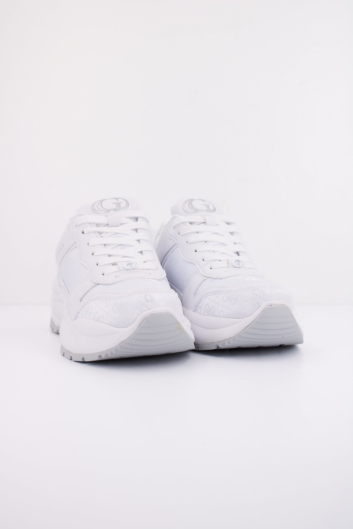 GUESS FLFSAM FAL en color BLANCO  (2)